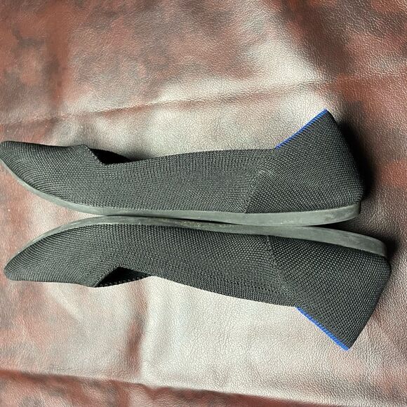 Rothy’s The Point black with blue trim flats, size 9.5 - Picture 9 of 10